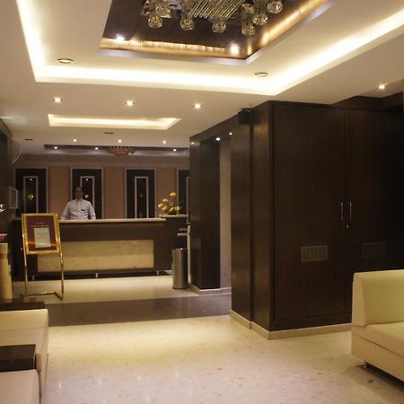 Hotel Surya Prime Кота Екстериор снимка