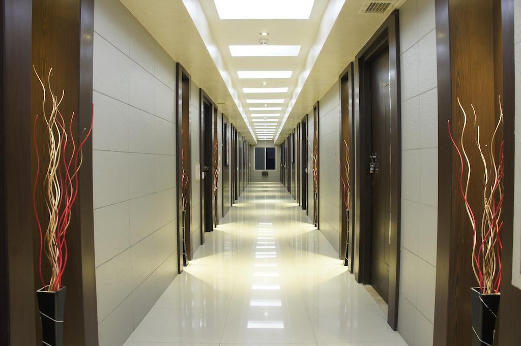 Hotel Surya Prime Кота Стая снимка