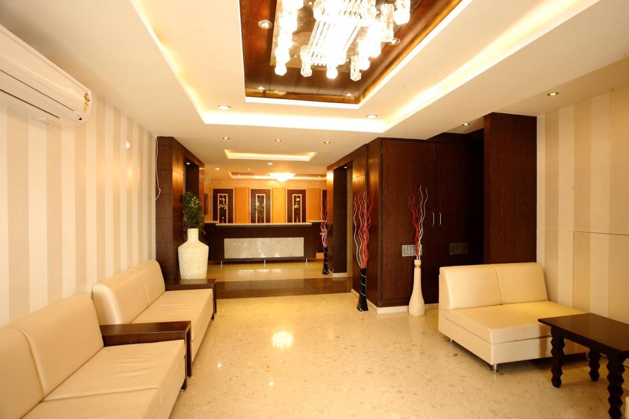 Hotel Surya Prime Кота Екстериор снимка
